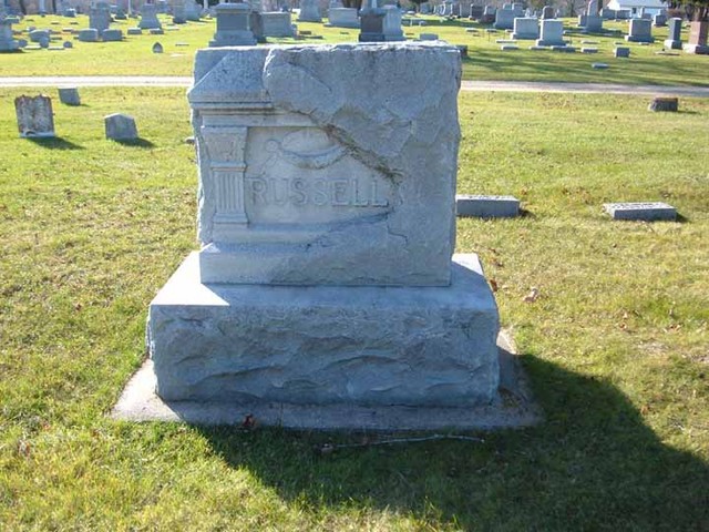 Russell family plot, Lakewood Cemetery, Lake City, MN, 44.43445,-92.27245 (Photographed by Bob Hart, Nov 2004)
